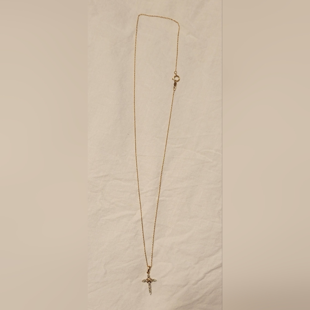 Women's Gold Cross Necklace With Diamonds